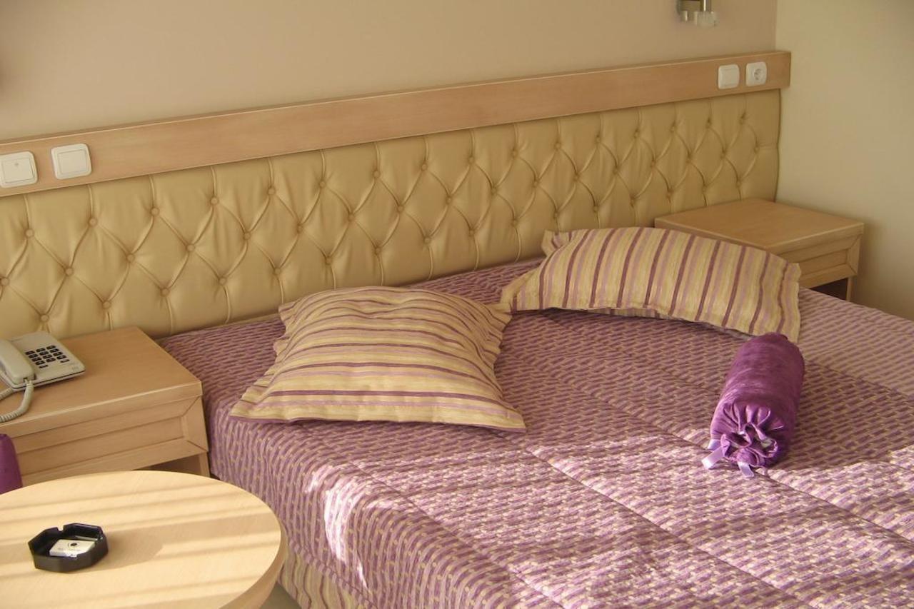Esat Hotel Kusadasi Exterior photo