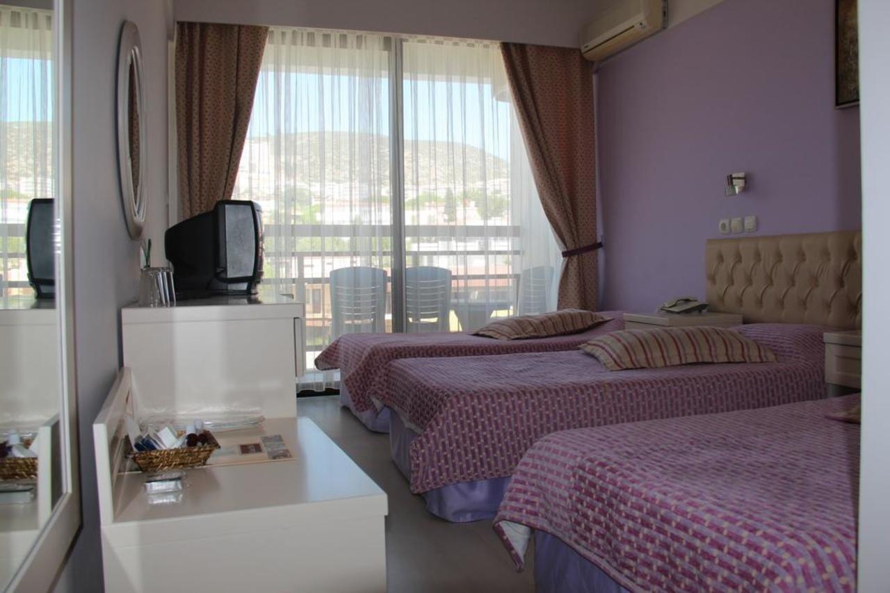 Esat Hotel Kusadasi Exterior photo