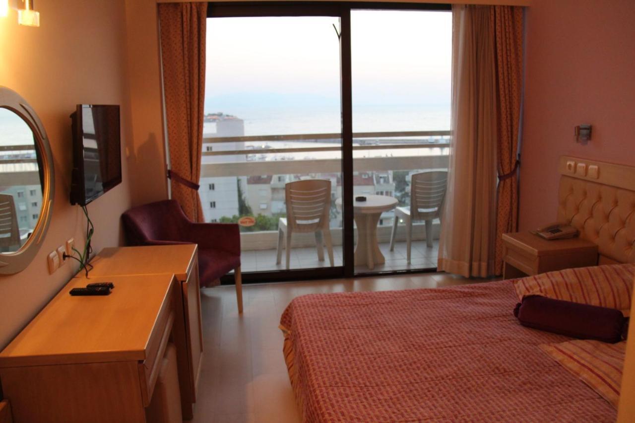 Esat Hotel Kusadasi Exterior photo