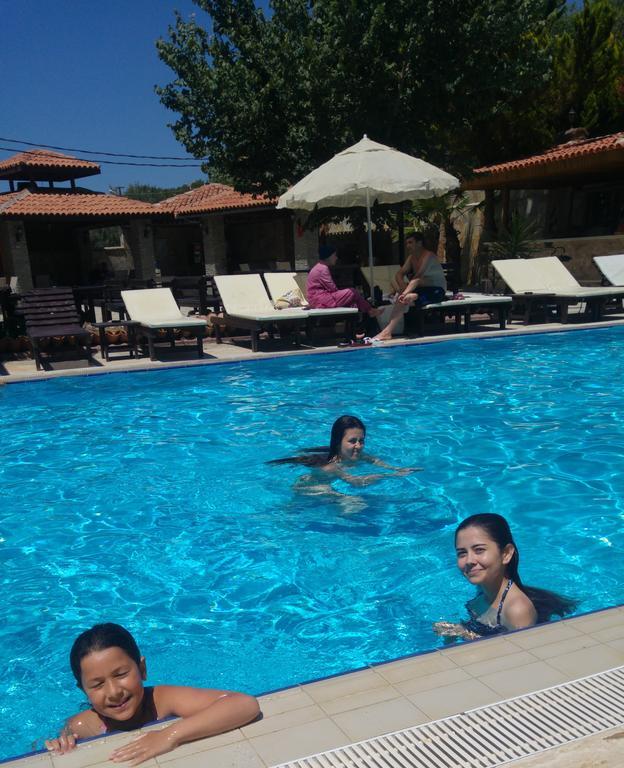 Esat Hotel Kusadasi Exterior photo