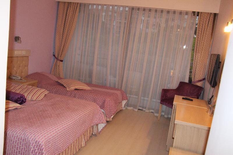Esat Hotel Kusadasi Exterior photo