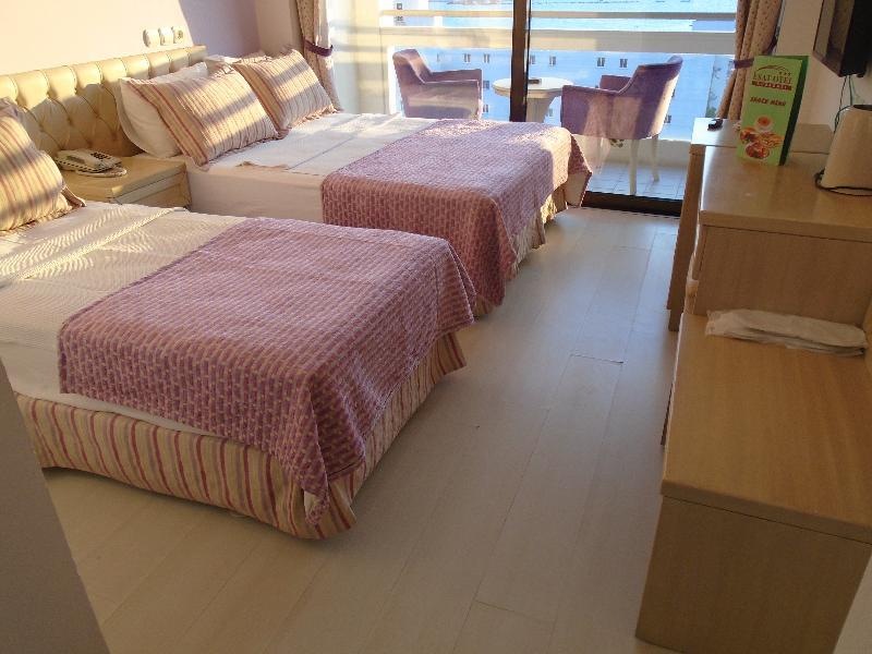 Esat Hotel Kusadasi Exterior photo
