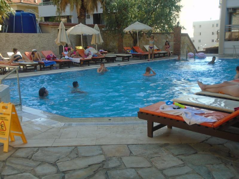 Esat Hotel Kusadasi Exterior photo