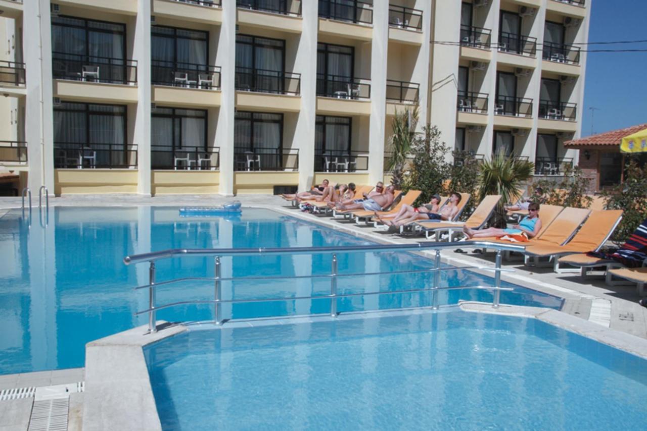 Esat Hotel Kusadasi Exterior photo